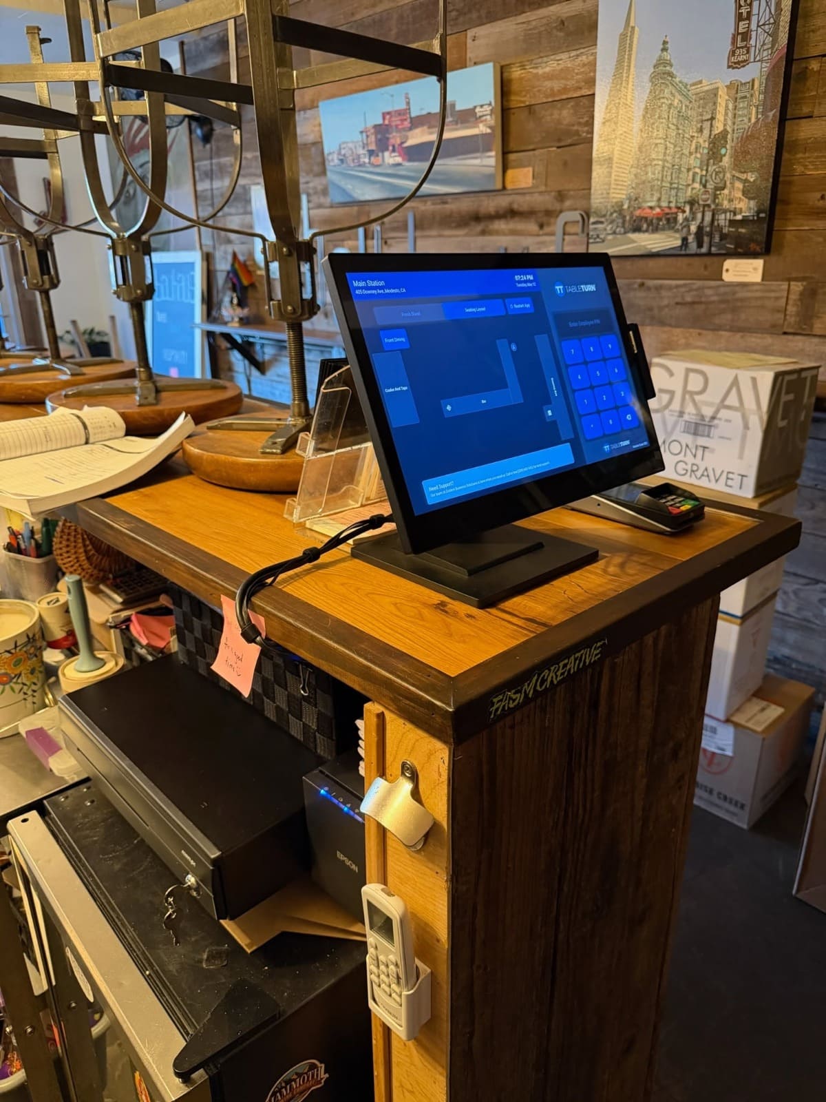 TableTurn terminal showing reporting and end of shift totals